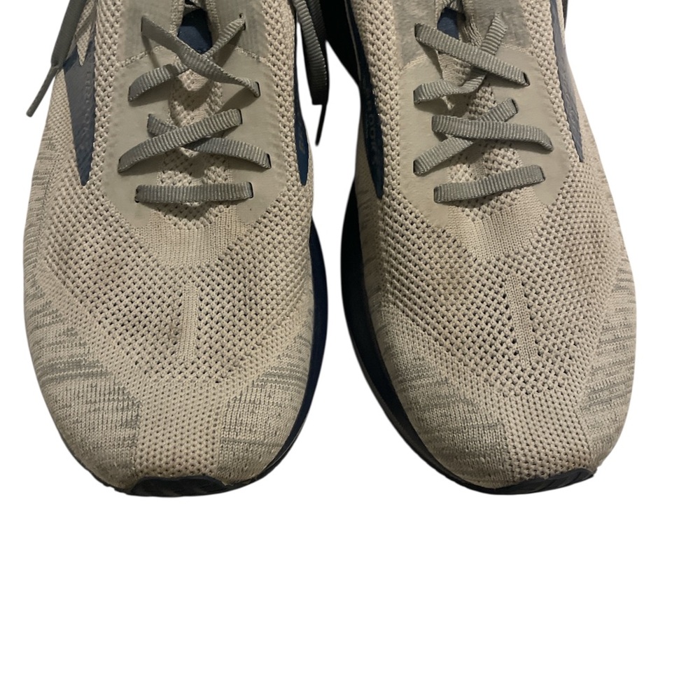 Brooks Levitate Men's Athletic Shoes - Picture 5 of 5